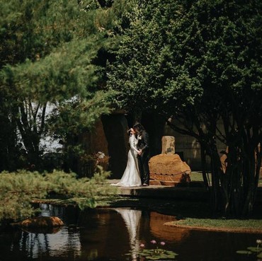 Momen Prosesi Pernikahan Tara Basro Dan Daniel Adnan di Wot Batu