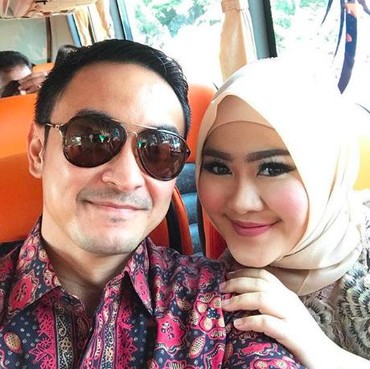 Proses Cerai, Zumi Zola Diungkap Lama Tak Jumpa Istri