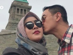 Diceraikan Sherrin Tharia saat Dibui, Zumi Zola Dihajar Cobaan Bertubi-tubi
