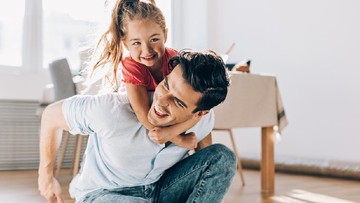PENGARUH INTERAKSI AYAH PADA KECERDASAN ANAK