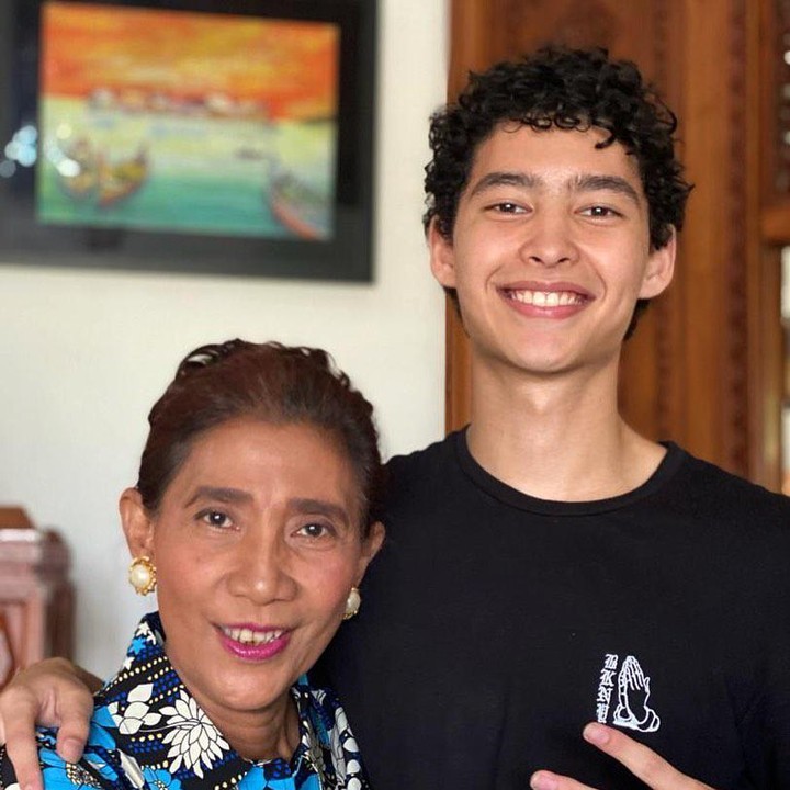 <p>Tak banyak yang tahu jika Susi Pudjiastuti memiliki putra yang ganteng banget nih, Bunda. Alvy Xavier memang jarang terlihat di Indonesia. (Foto: Instagram @alvy_xavier)</p>