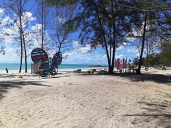 Pesona Pantai Bangka yang Instagramable