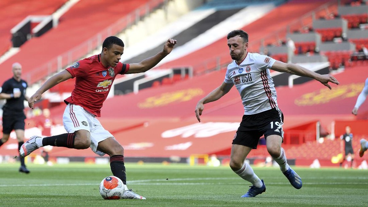 FOTO: Martial Hattrick, Manchester United Menang Telak