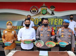 Akhir Kisah Cabul Dukun AS Memperdaya Pasien dengan Mandi Kembang