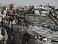 Sinopsis Elysium, Matt Damon Berusaha Lolos dari Bumi yang Sekarat