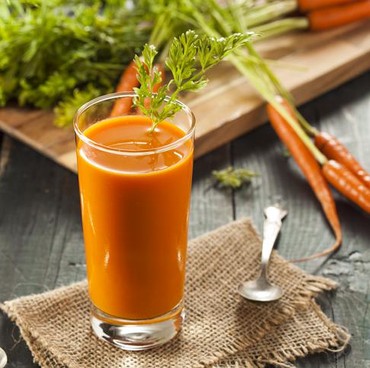 7 Manfaat Jus Wortel dan Tomat yang Mampu Jaga Kesehatan Kulit