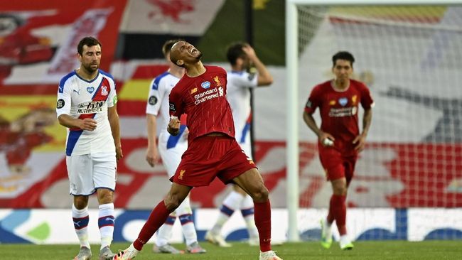 Liverpool vs Crystal Palace Liverpool's Fabinho scores his side's third goal during the English Premier League soccer match between Liverpool and Crystal Palace at Anfield Stadium in Liverpool, England, Wednesday, June 24, 2020. (Shaun Botterill/Pool via AP)