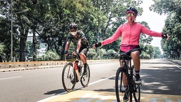 Nirina Zubir Alami Kecelakaan Saat Bersepeda di Jalanan