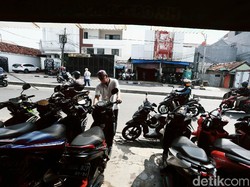 Pasar Motor Bekas Belum Bisa Bangkit