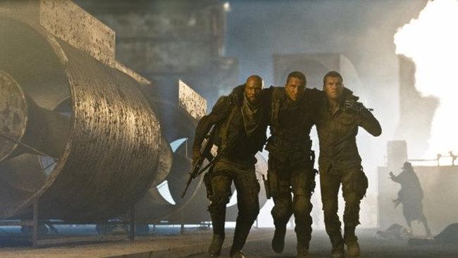 TS-FP-00227
(L-r) COMMON as Barnes, CHRISTIAN BALE as John Connor and SAM WORTHINGTON as Marcus Wright in Warner Bros. Pictures action/sci-fi feature Terminator Salvation, a Warner Bros. Pictures release.



PHOTOGRAPHS TO BE USED SOLELY FOR ADVERTISING, PROMOTION, PUBLICITY OR REVIEWS OF THIS SPECIFIC MOTION PICTURE AND TO REMAIN THE PROPERTY OF THE STUDIO. NOT FOR SALE OR REDISTRIBUTION. ALL RIGHTS RESERVED.