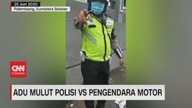 VIDEO: Adu Mulut Polisi Vs Pengendara Motor