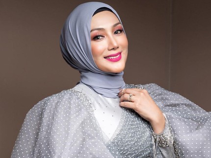 7 Potret Cantiknya Erra Fazira, Mantan Istri Engku Emran Sebelum Bersama Bella