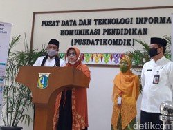 Video Disdik DKI Tambah Kuota PPDB Jalur Zonasi RW