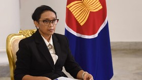 Menlu Retno Desak Junta Militer Segera Bebaskan Suu Kyi