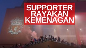 VIDEO: Suporter Liverpool Rayakan Juara di Stadion Anfield