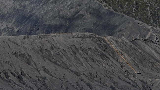 Gambar Animasi Anak Laki Laki Legenda Gunung Bromo