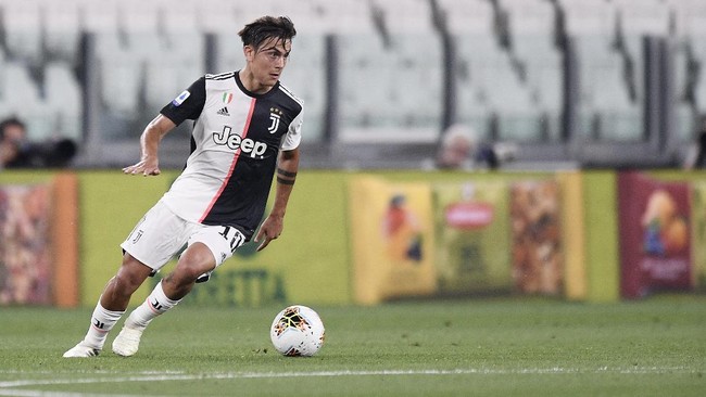 Konten video bintang Juventus Paulo Dybala dan kekasihnya Oriana Sabatini dihapus TikTok lantaran dianggap tak senonoh.