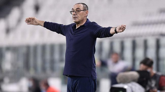 #SarriOut, Para Fan Desak Juventus Pecat Sarri Para fan di media sosial meramaikan tagar #SarriOut meminta Juventus segera memecat Mauruzio Sarri sebelum laga Liga Champions.