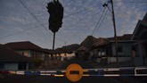 KAWASAN WISATA GUNUNG BROMO Suasana salah satu pos jaga pintu masuk di kawasan Taman Nasional Bromo Tengger Semeru di Probolinggo, Jawa Timur, Sabtu (27/6/2020). Pembukaan kawasan wisata Gunung Bromo di era normal baru ini menunggu rekomendasi Gugus Tugas COVID-19 terkait penerapan protokol kesehatan untuk kawasan wisata. ANTARA FOTO/Zabur Karuru/hp.