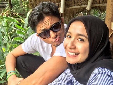 Diisukan Cerai, Engku Emran Masih Simpan Foto Mesra dengan Bella di IG
