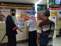 Begini Cara Polisi Buat Warga Ponorogo Nyaman di Samsat