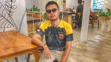img-title Perceraian dengan Fabiola Jadi Sorotan, Reza SMASH Minta Maaf