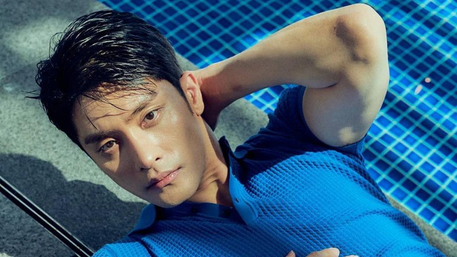 Sung Hoon Ketiduran Saat Live di IG, Sung Hoon Bikin Fans Gemas