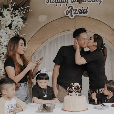 Pamer Dicium Ashanty & Tulis soal Kesetiaan, Pesan Azriel Hermansyah Disorot