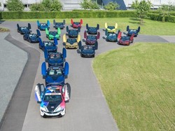 Salam Perpisahan BMW i8, Bikin Barisan dengan 18 Warna Cantik