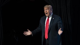 Jimmy Fallon Mencela Sesi 'Wawancara Tanpa Isi' Trump di HBO