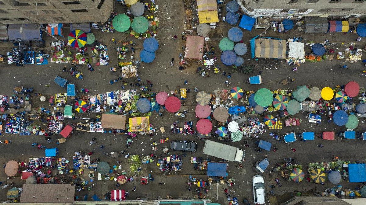 FOTO: Pasar, Pusat Penyebaran Corona di Amerika Latin
