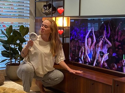 Adele Bandingkan Foto Langsing Vs Gemuk, Tuai Pujian Netizen