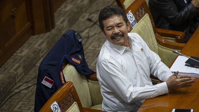 Jaksa Agung ST Burhanuddin menyatakan pembentukan tim khusus penuntasan kasus pelanggaran HAM berat harus benar-benar berfungsi dan menyelesaikan secara tuntas.