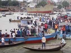 Kapal Feri di Sungai Bangladesh Tabrakan, 28 Orang Tewas