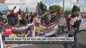VIDEO: Unjuk Rasa Tolak RUU Haluan Ideologi Pancasila