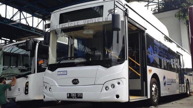 Bermasalah, Tes Bus Listrik Transjakarta Merek China Ditunda