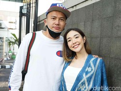 Curhat soal Keadaan, Gisel Kenapa?