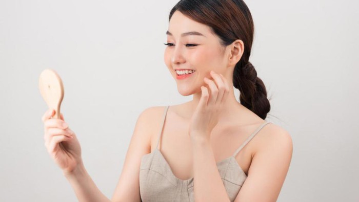 Tips Pakai Sunscreen Sebelum Makeup Tanpa Bikin Wajah Berminyak Tips Pakai Sunscreen Sebelum Makeup Tanpa Bikin Wajah Berminyak