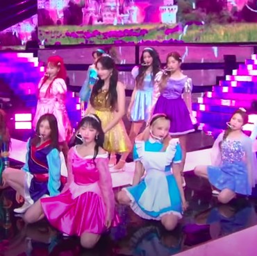 Cantiknya IZ*ONE Saat Berubah Jadi Putri Disney (Part 2)