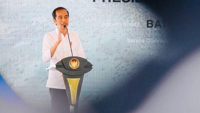 Presiden Jokowi menyebut kondisi ekonomi global semakin sulit. Bahkan, proyeksi dari lembaga internasional terhadap ekonomi negara-negara di dunia isinya minus.