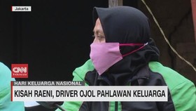 VIDEO: Kisah Raeni, Driver Ojol Pahlawan Keluarga