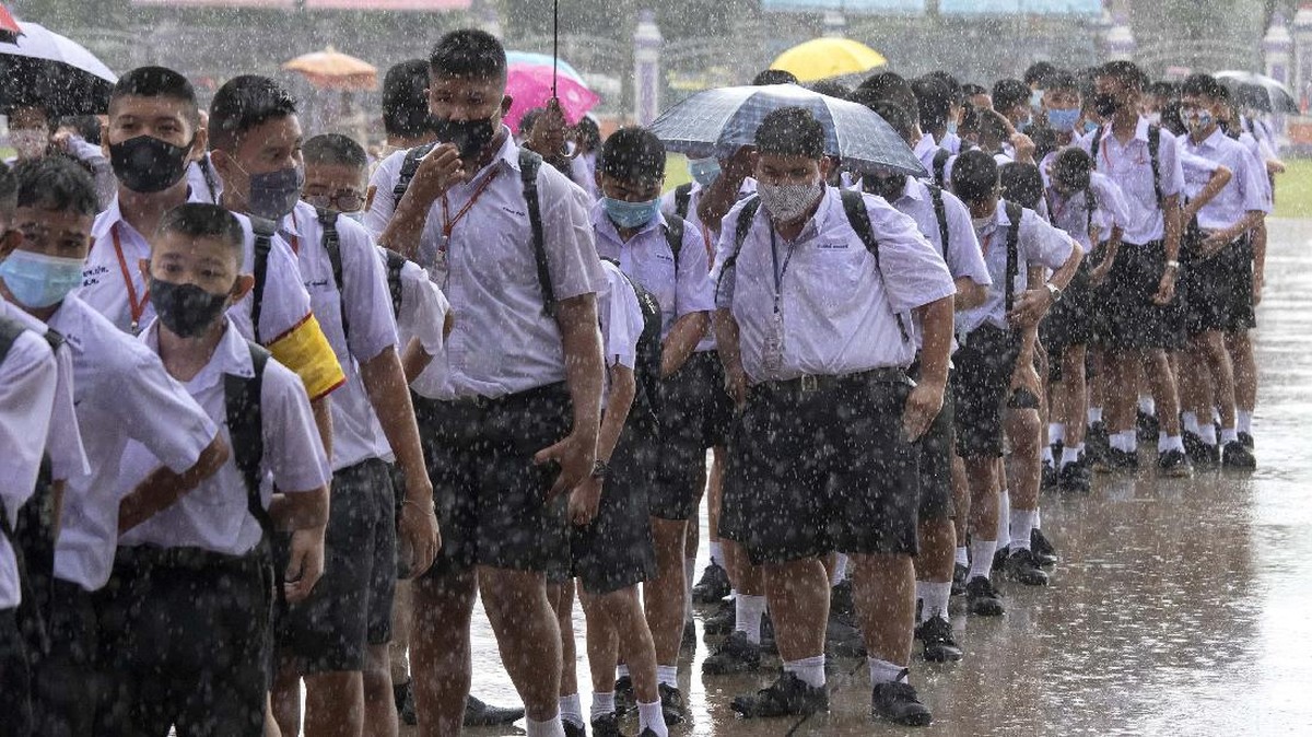 FOTO: Thailand Kembali Buka Sekolah Kala New Normal