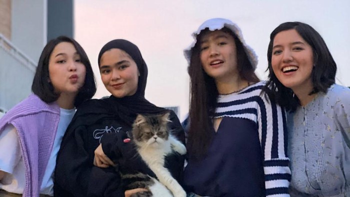 Reuni, Simak Beda Gaya Para Mantan Personel BLINK yang Selalu Tampil Stylish!