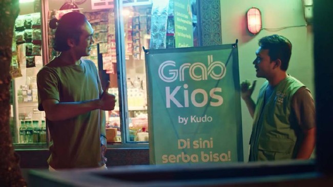 Samidin, mitra GrabKios di Jakarta Selatan, mengaku selama dua bulan terakhir berhasil meraup omzet sampai Rp50 juta.