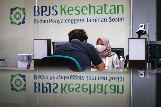 Warga Soal Kelas Standar Bpjs Kesehatan Tunda Dulu Please<script async src=