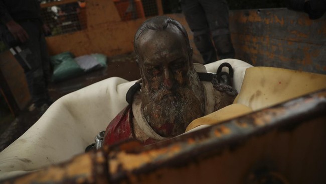 FOTO: Mengikis Jejak Kekejaman Raja Leopold II