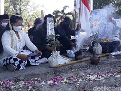 Setahun Tabrak Lari Overpass Solo Belum Terungkap, Keluarga Korban Ruwatan