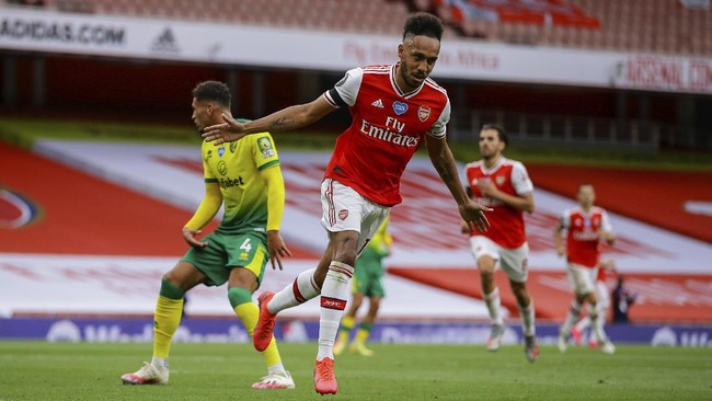 Arsenal wajib mengalahkan Chelsea di final Piala FA untuk memperbesar peluang mempertahankan Pierre Emerick-Aubameyang.