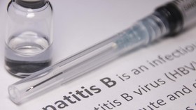 Pakar Desak Tindak Penyebar Hoaks Vaksin Penyebab Hepatitis Akut