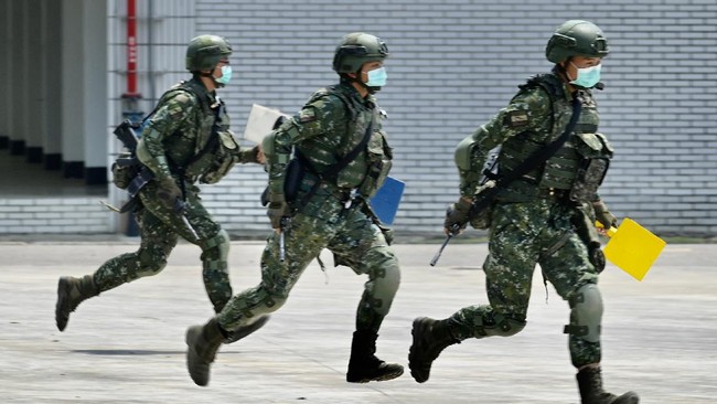 Komandan Tentara Taiwan, Hsu Yen-pu, bersama delegasinya berkunjung ke Amerika Serikat sejak akhir pekan lalu, di tengah peningkatan provokasi militer China.